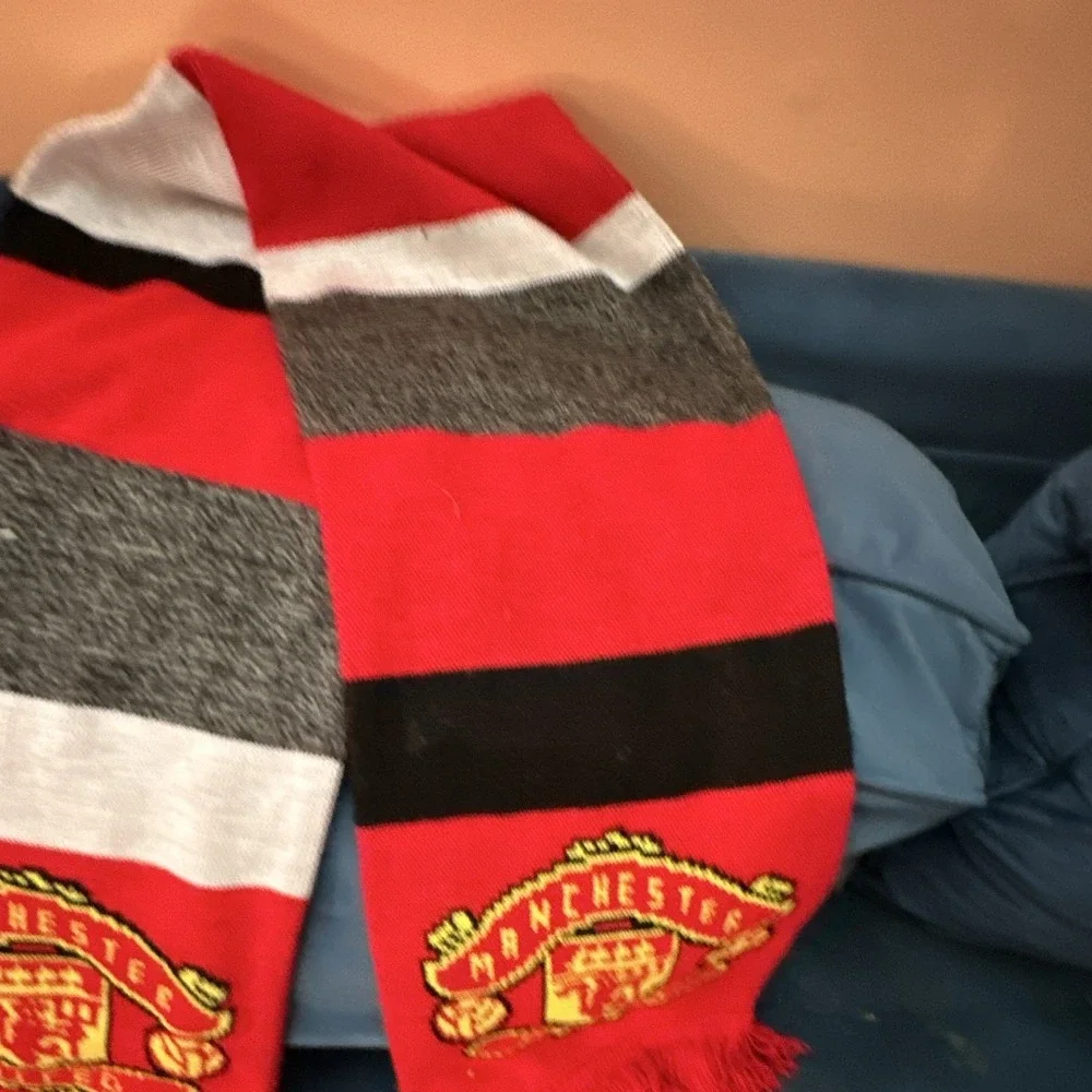 Manchester United Officially Licensed Soccer Scarf Red Black Gray White